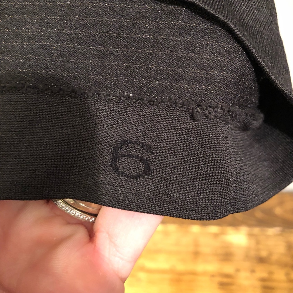 Lululemon black long sleeve seamless performance top - Picture 6 of 7